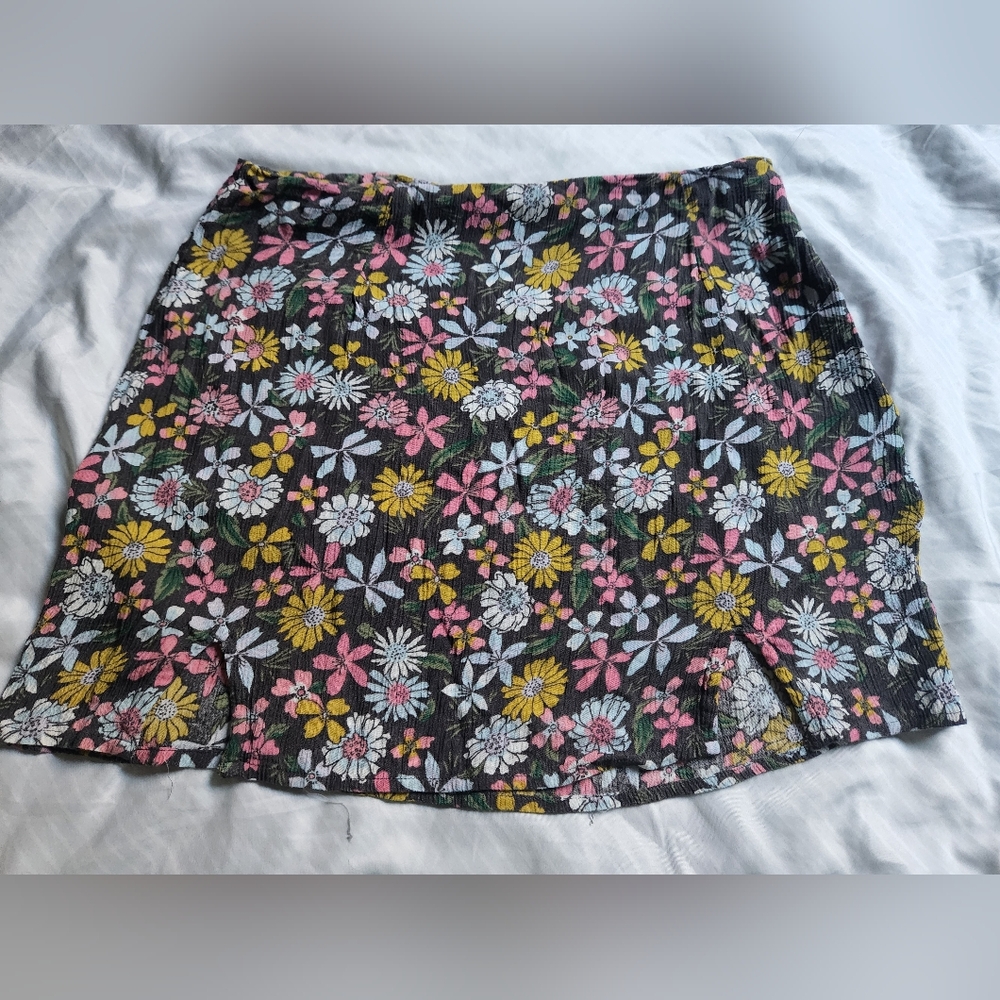 mini  floral skirt, size M, Volcom